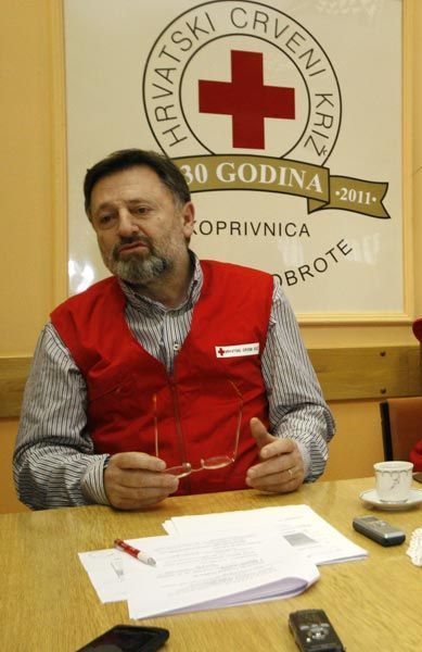 Dražen Sačer ponovo je izabran za predsjednika gradskog društva Crvenog križa