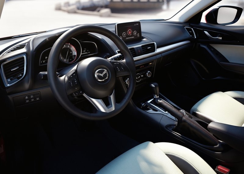 Mazda 3 (2014) - interijer