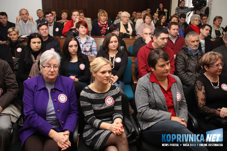 Članovi SDP-a ispunili su Gradsku vijećnicu u Koprivnici // Foto: Koprivnica.net