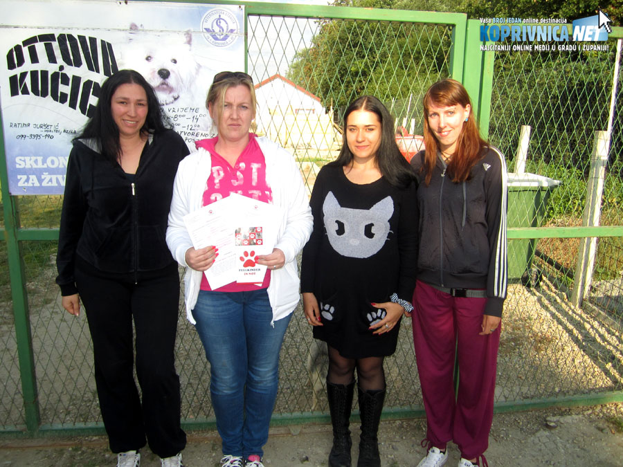 Jelena Grotić, Anita Kuhn i volonterke iz Udruge Argus ispred Ottove kućice // Foto: Koprivnica.net