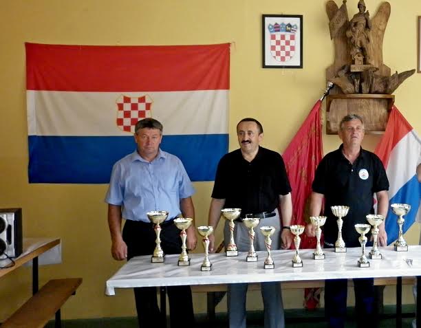 Načelnik Općine Gola Stjepan Milinković (u sredini) pozdravio je nazočne branitelje