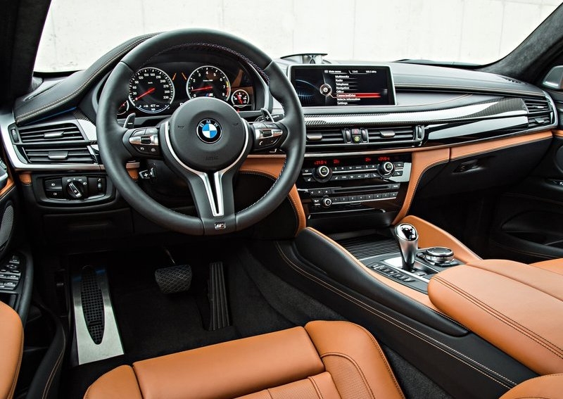 BMW X6 M interijer