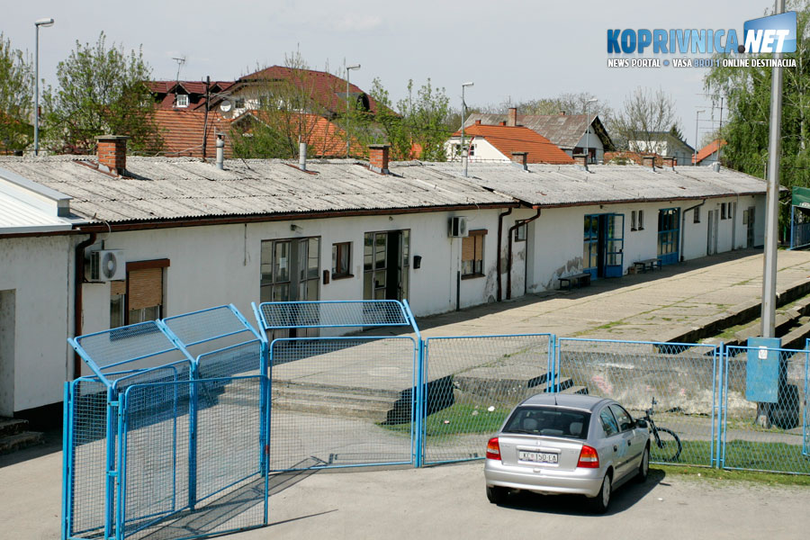 Na svlačionicama na stadionu krov se nije mijenjao desetljećima // foto: Koprivnica.net