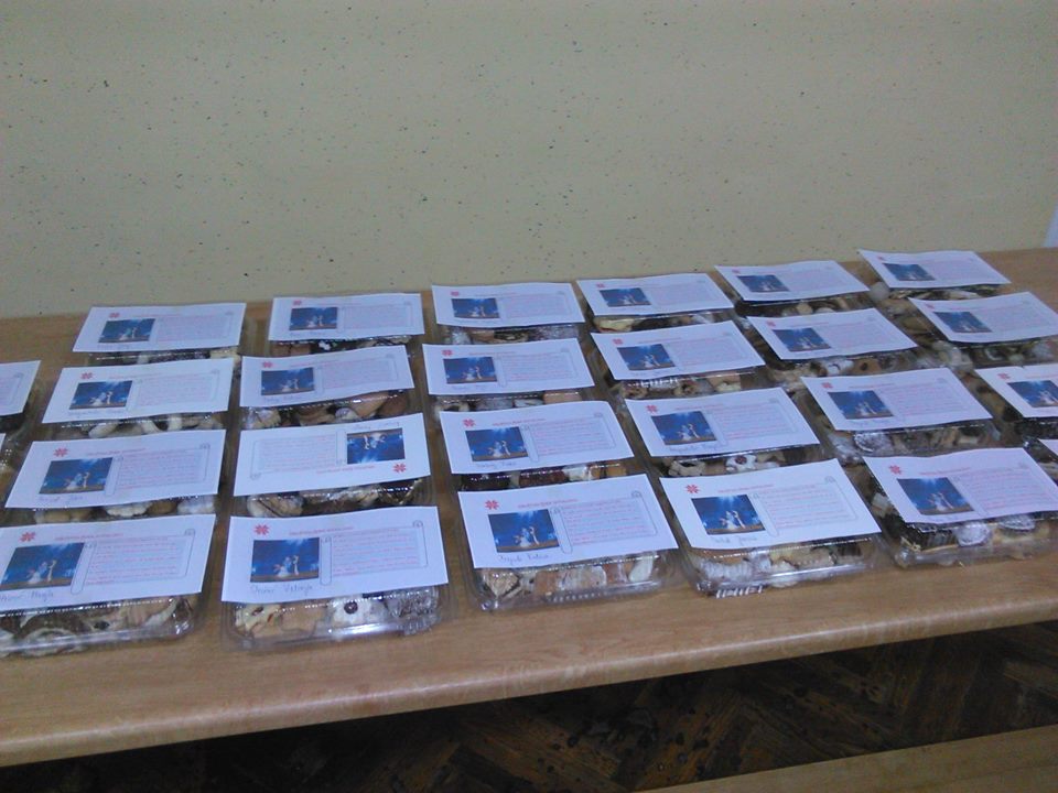 Za starije sumještane koji žive sami pripremljeno je 27 kutijica s kolačima // Foto: Društvo žena Gotalovo