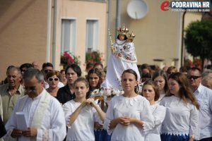 Tradicionalna procesija // Foto: Matija Gudlin