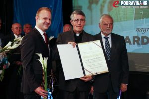 Dobitnik nagrade za životno djelo msgr. Leonard Markač // Foto: Matija Gudlin