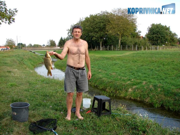 U potoku Koprivnica ulovljen šaran težak 1,2 kilograma