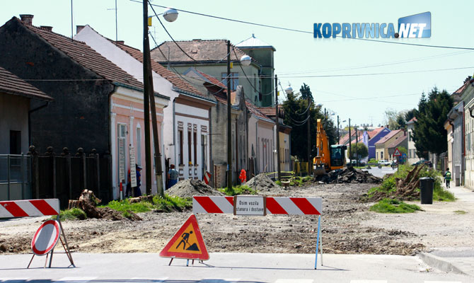 Počela rekonstrukcija Basaričekove; Foto: Ivan Brkić