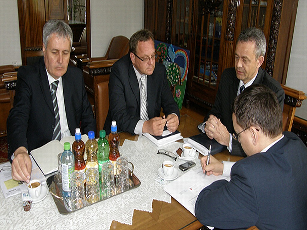 Državni tajnik Tomislav Mihotić, pročelnik Marijan Štimac, župan Darko Koren i pročelnik Vladimir Šadek