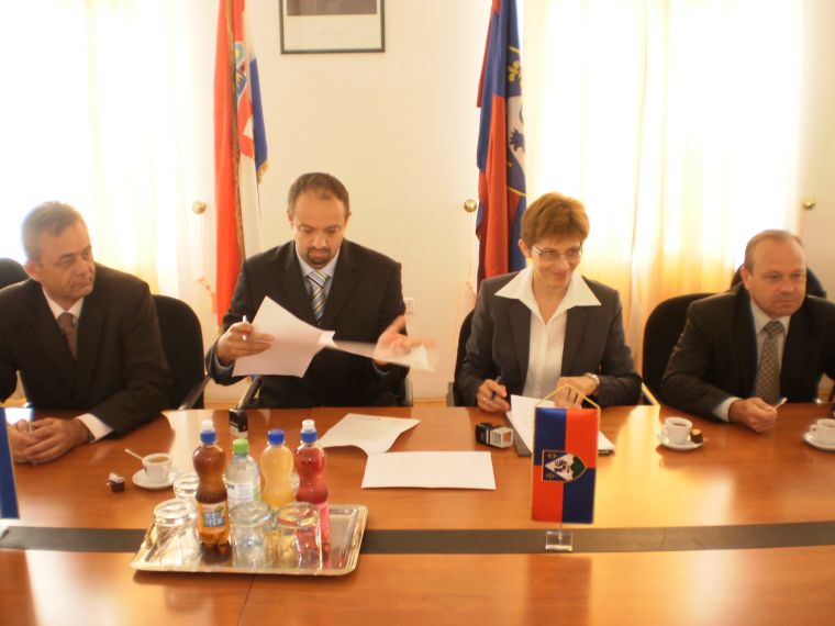 Ugovor o uređenju interne potpisan je u Županiji // Foto: Vedran Tkalec