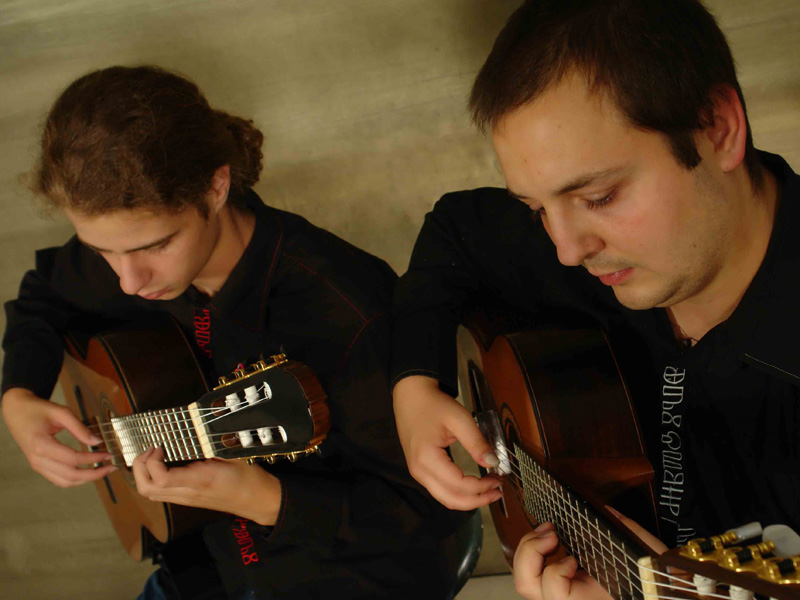 Koprivnički gitaristički duo