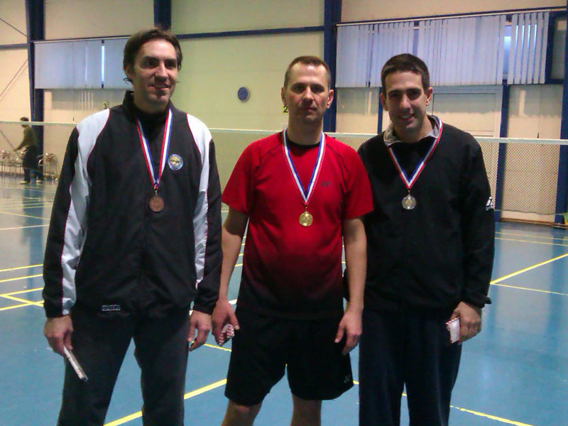 Marjan Vugrinec (u sredini) sa zlatnom medaljom