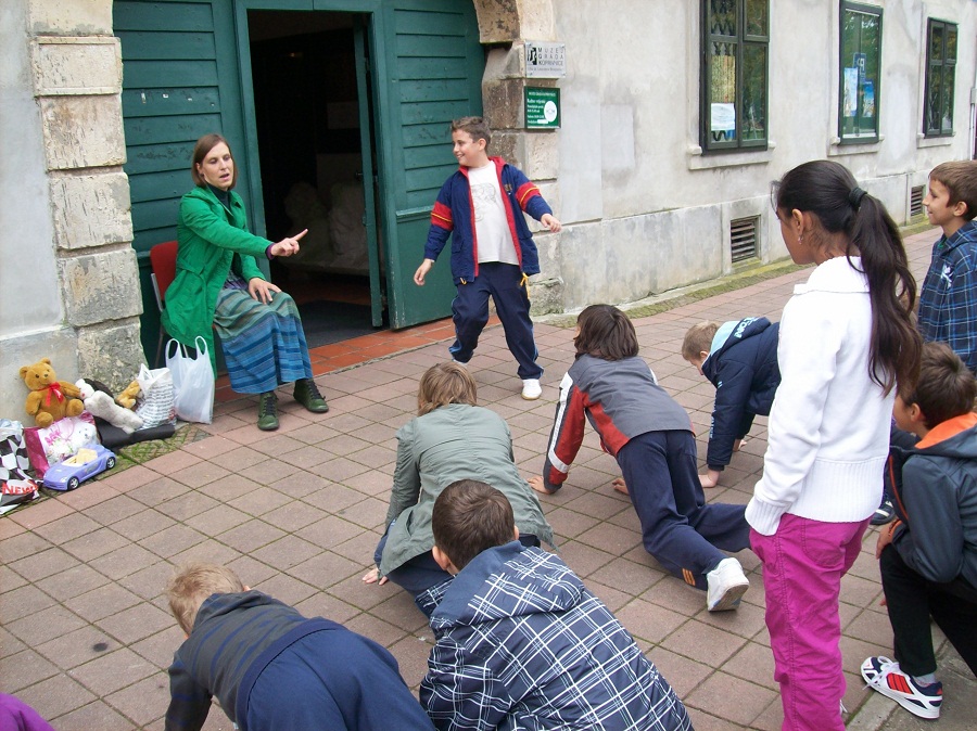 Djeca su igrala tradicijske igre