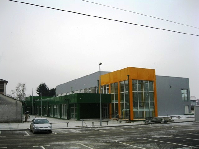 Segrad je između ostalog sagradio i Sportsku dvoranu OŠ Grgura Karlovčana u Đurđevcu // Foto: www.segrad.hr