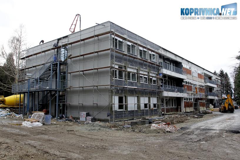 Obnova zgrade u Kampusu u kojoj su nekad bili smješteni ročnici Hrvatske vojske u bivšoj vojarni // Foto: Koprivnica.net