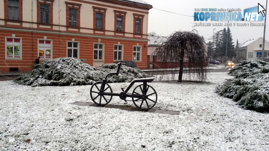 Snijeg je u Koprivnici počeo padati u ranim jutarnjim satima // Foto: Koprivnica.net