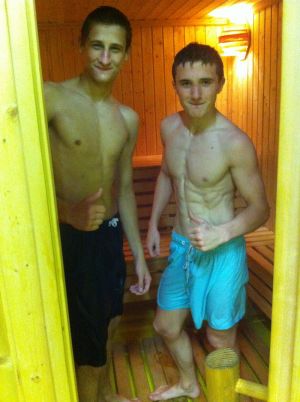 Alen Fodor i Filip Vusić u sauni // Foto: HK Podravka