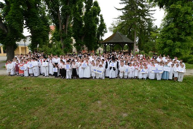 Zajednička fotografija svih sudionika priredbe u Legradu