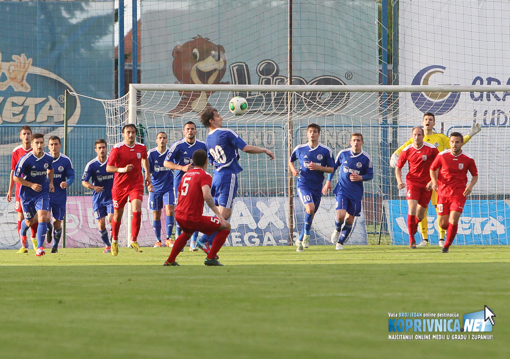 Detalj s utakmice Slavena Belupa i Cibalije neposredno uoči vodećeg pogotka Vinkovčana // Foto: Koprivnica.net