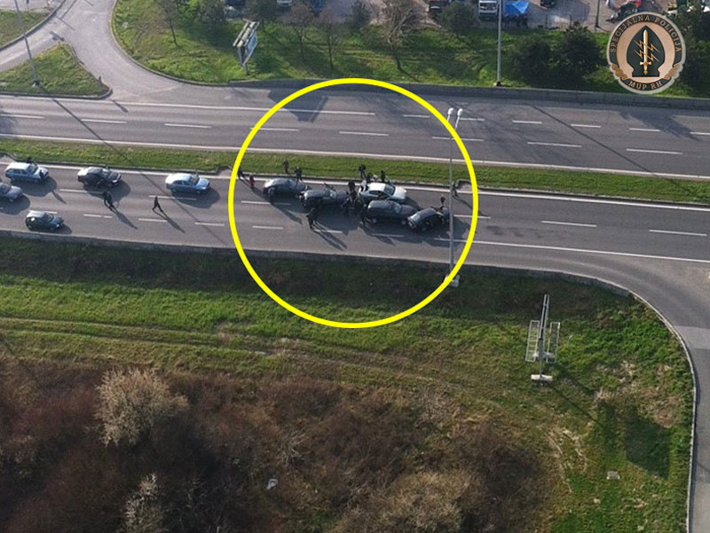 Snimka uhićenja Zdravka Kenđelića iz policijskog helikoptera // Foto: MUP
