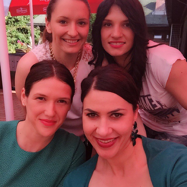 Jelena Trifunović, Andrea Čović, Kristina Elez i Mirjana Milenković na opoštajnom domjenku RK Podravke // Foto: Facebook
