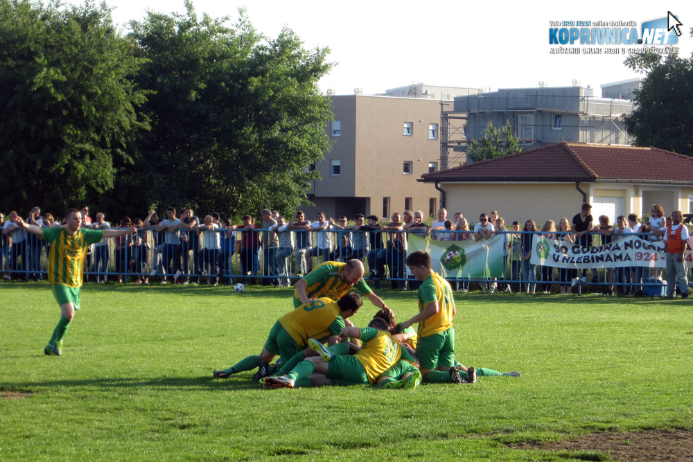 Slavlje igrača Lipe nakon trećeg pogotka u prvoj utakmici kvalifikacija s Rekom // Foto: Koprivnica.net