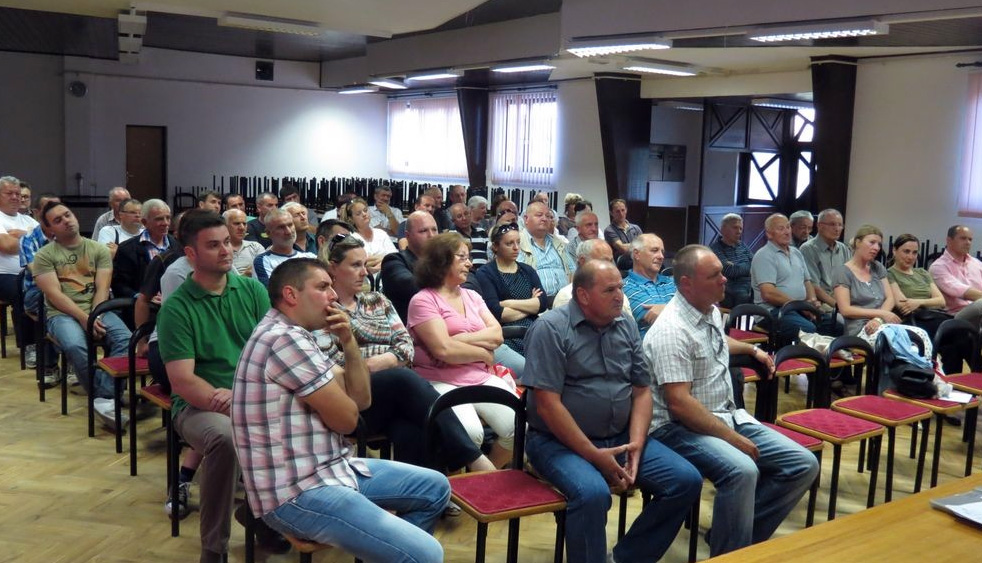 Zbor građana u Starigradu izazvao je veliko zanimanje // Foto: www.koprivnica.hr