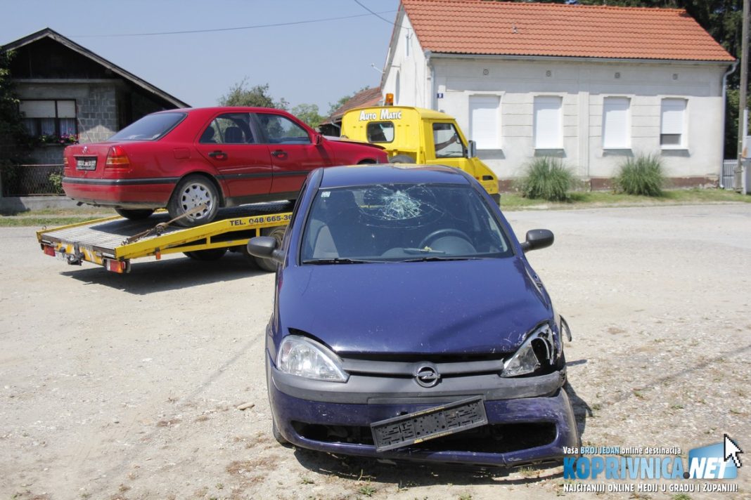 Vozač Opel Corse skrivio je nesreću, ali previše ne mari za nastalu štetu // Zvonimir Markač