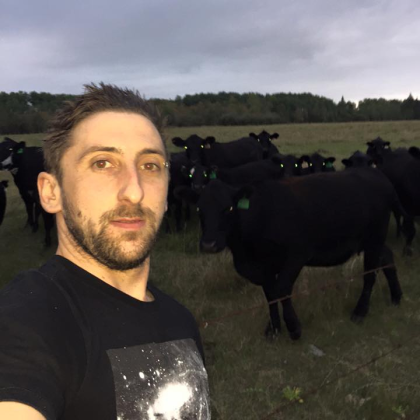Branimir Poljak radio je na farmi u Kanadi // Foto: Facebook
