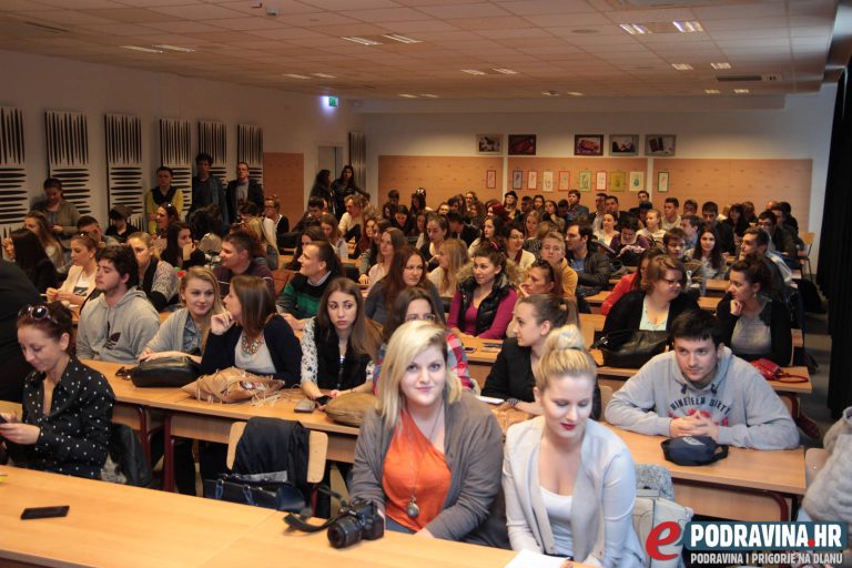 Više od 400 studenata danas je dobilo redovnu stipendiju Grada Koprivnice