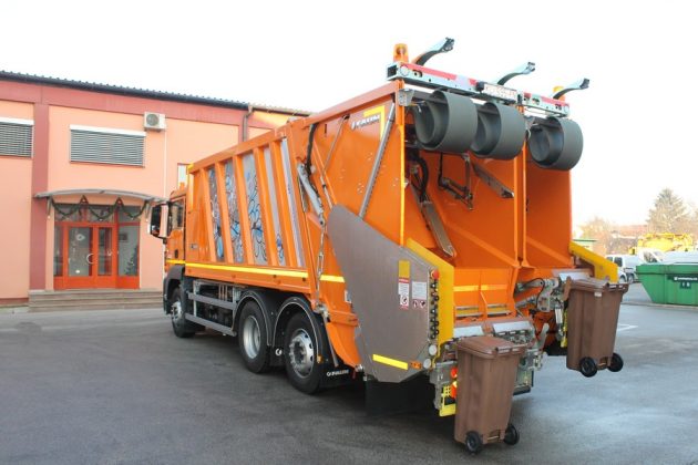 Novo vozilo za otpad // Foto: Komunalac
