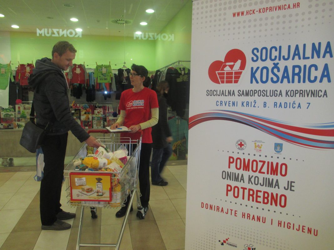 Prikupljanje donacija za Socijalnu samoposlugu // Foto: GD CK Koprivnica