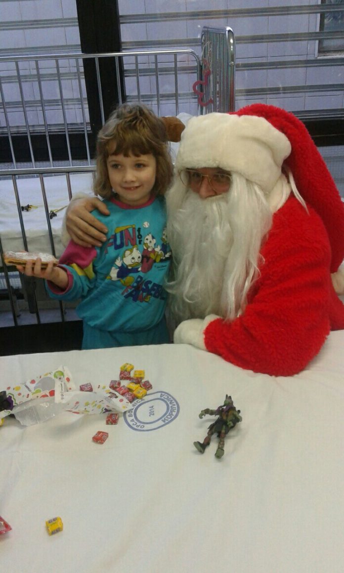 Djed Mraz u bolnici // Foto: DND Koprivnica