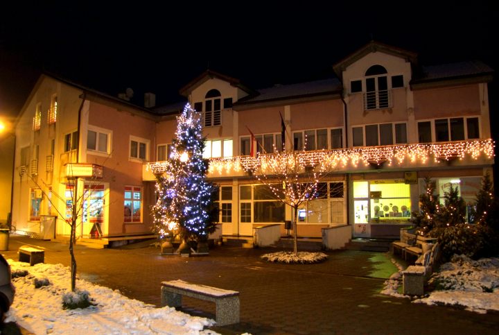 Božićnice će se dijeliti u zgradi Općina Kalinovac // Foto: Općina Kalinovac