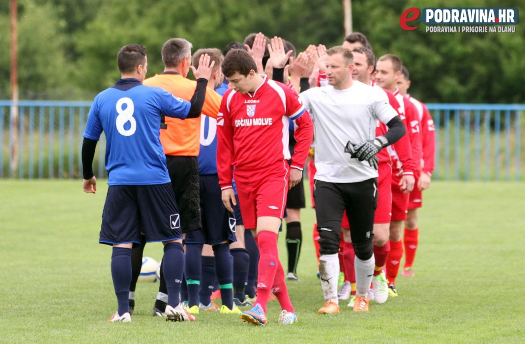 Igrači molvarske Mladosti zadali su težak udarac Panoniji // Foto: Ivan Brkić