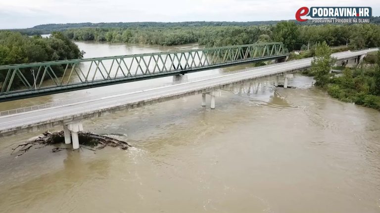 FOTO/VIDEO Vodostaj Drave se podigao, provjerili smo stanje na terenu, Biserka Kovačić iz Drnja: Kad se samo sjetim poplava prije tri godine, nikad se ponovilo
