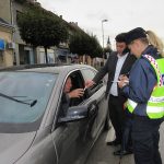 FOTO Policajci na Dan ljubaznosti prigodno darivali vozače koji poštuju prometne propise