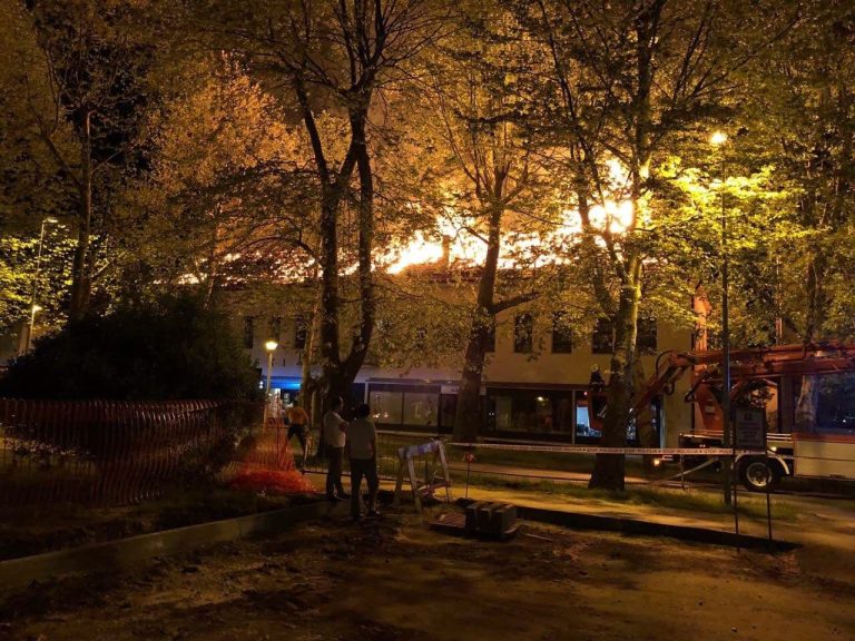 [VIDEO] PREKINUT MIRAN SAN Gorio Zanatski dom u Đurđevcu, vatra i dim dizali se desetke metara u zrak