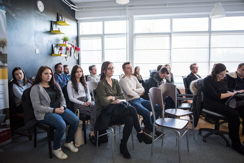 Foto U Poduzetniku Je Krenuo Besplatni It Program Za Mlade Nezaposlene