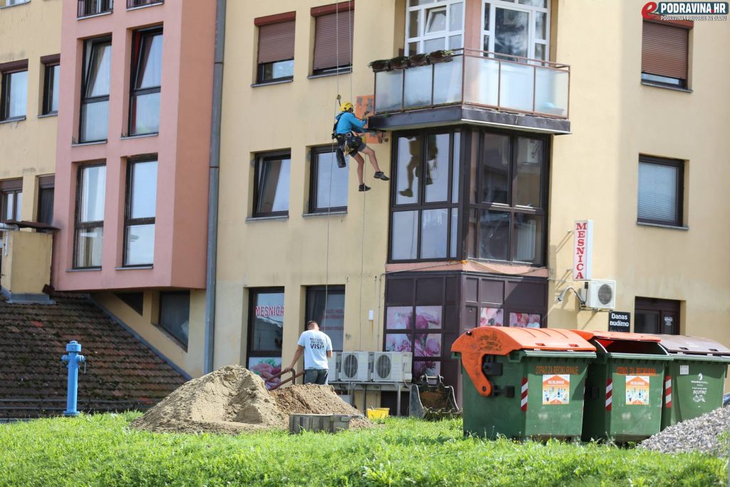 Alpinist, popravak zgrade 19.09.2019. // Foto: Matija Gudlin