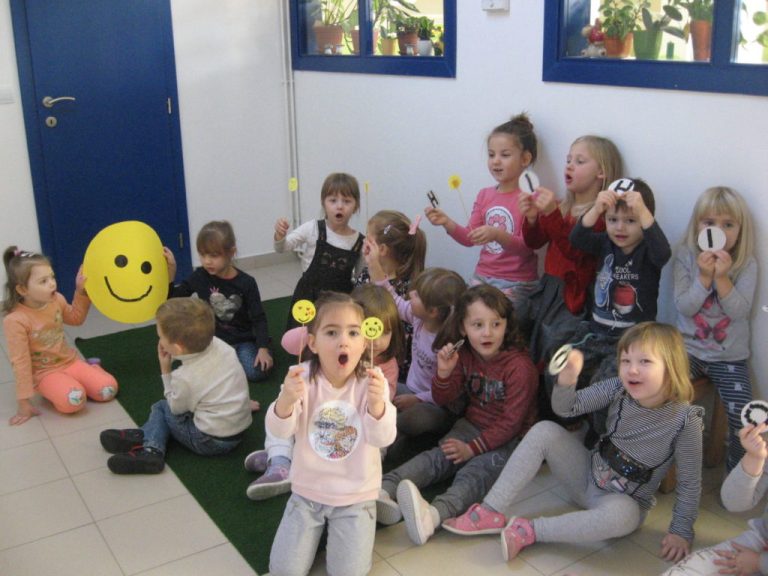 FOTO Vrtićarci iz Maslačka nastavili provoditi brojne aktivnosti, obilježili Svjetski dan smijeha