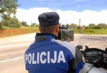 mjerenje brzine Nevolja na cesti Naletio policiji vozačke dozvole