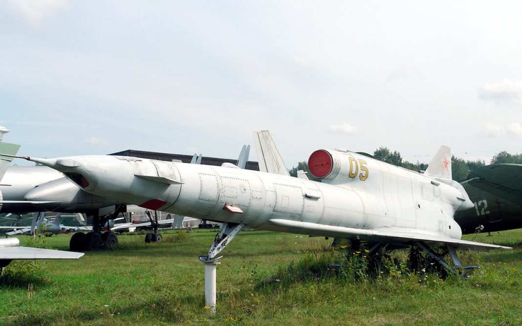 Bespilotna letjelica Tu-141 Striž
