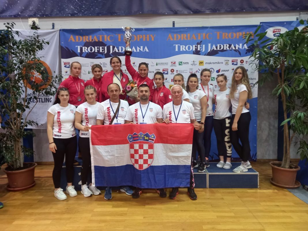 hrvatska ženska hrvačka u-20 reprezentacija