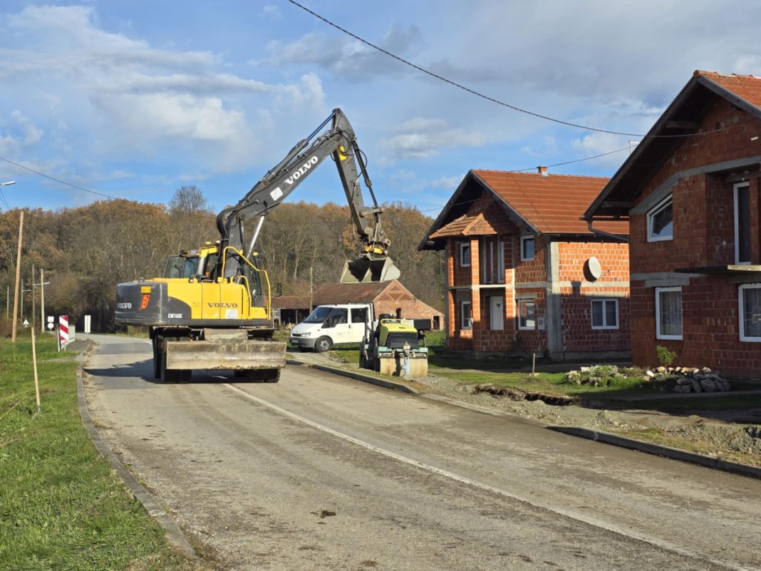 radovi, pješačka staza