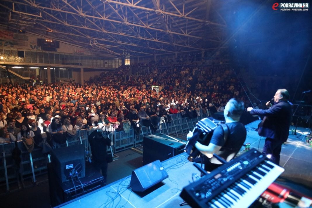 Koncert Halid Bešlić gimnazija 071224